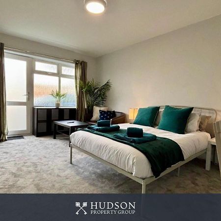 Donnington Apartments - Studio 1 Telford Zewnętrze zdjęcie